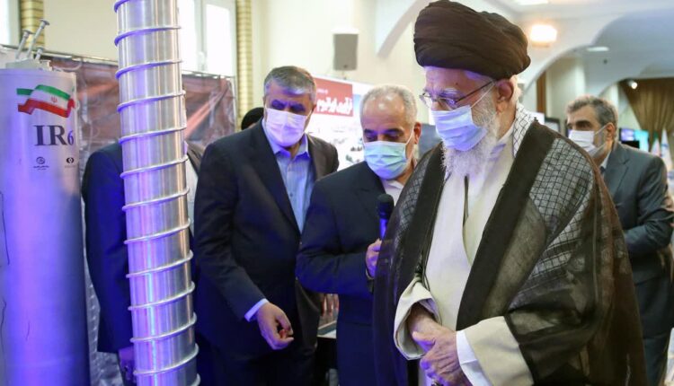 بازدید امروز رهبر انقلاب از نمایشگاه دستاوردهای صنعت هسته‌ای کشور