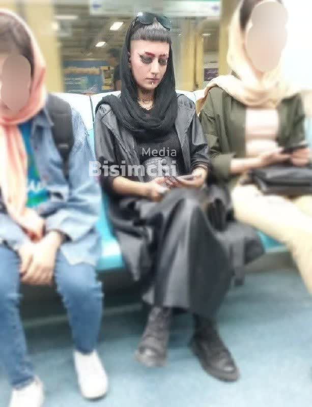 وضعیت بی حجابی در متروی مشهد