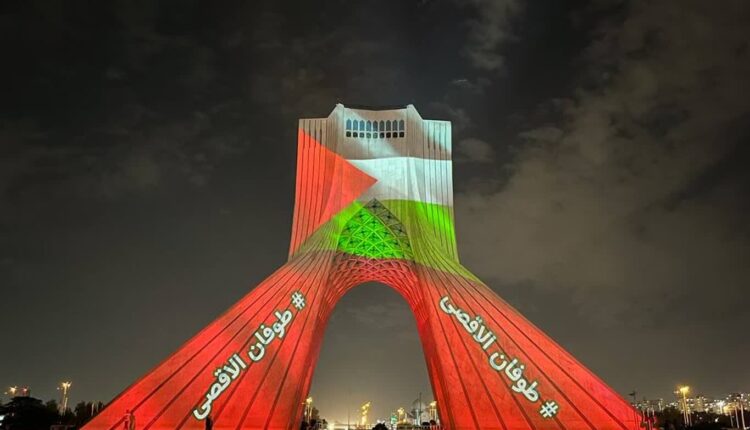 ویدیومیپنگ طوفان الاقصی در میدان آزادی