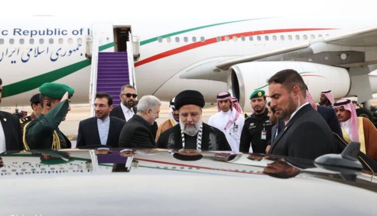 چفیه فلسطینی رئیسی در عربستان