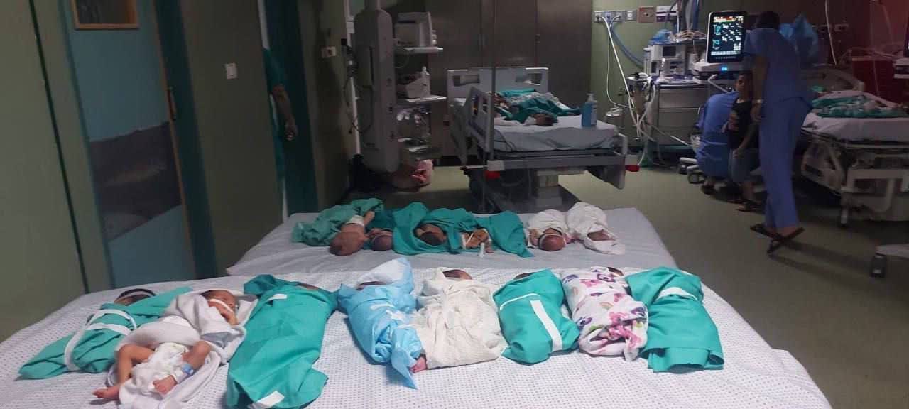 نوزادان فلسطینی  بیمارستان شفادر تلاش برای نفس کشیدن
