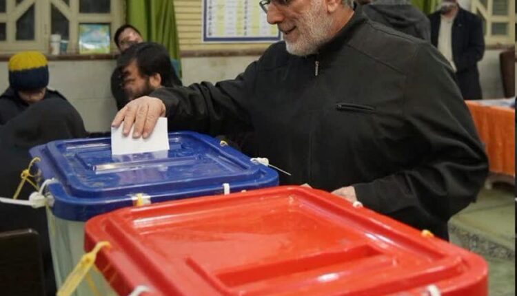 تصویر سردار قاآنی حین رای دادن