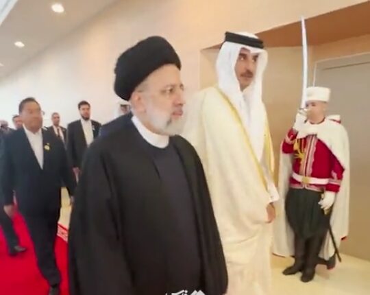 امیر قطر: به آمریکایی‌ها گفتیم به غزه کمک ارسال کنند