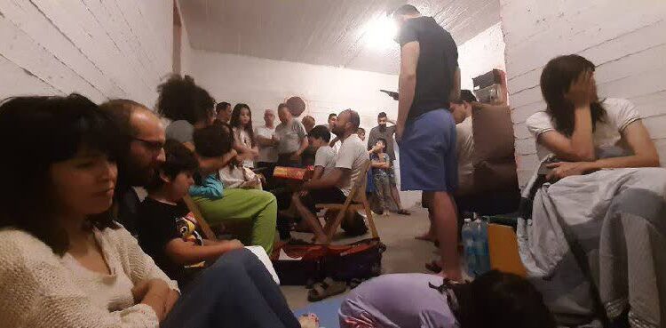 اینجا را هیچ وقت ترک نکنید