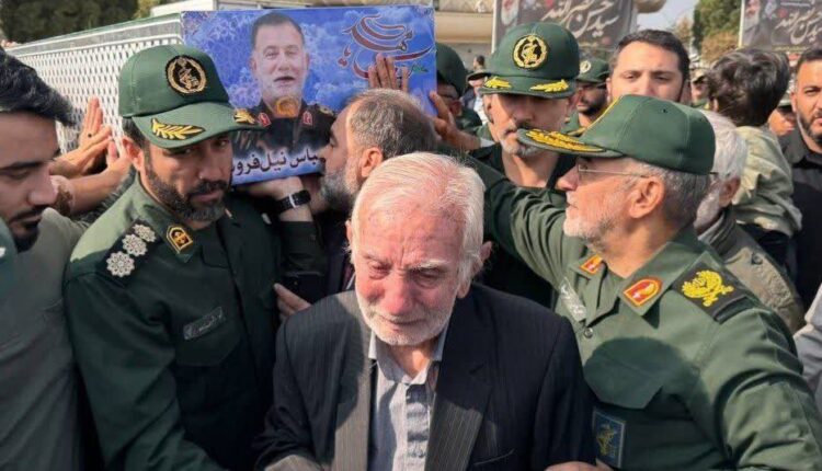 چه غمی سخت تر از اینکه پدری پسر خودش رو تشییع کنه…