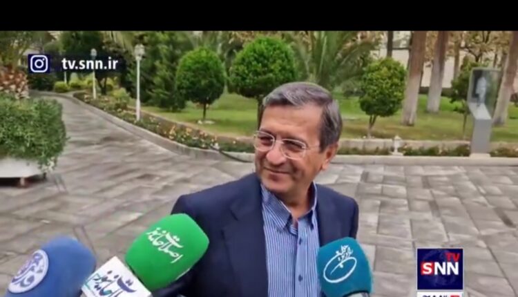 عدم پاسخ همتی به خبرنگاران در مورد بریکس و …
