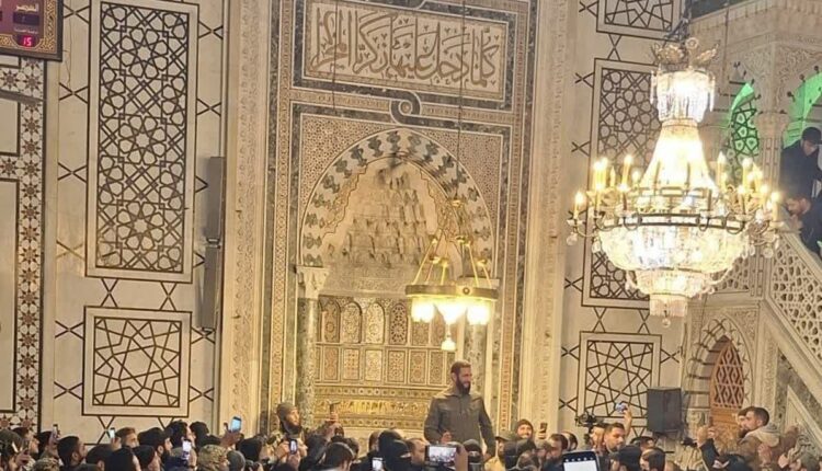 جولانی وارد مسجد اموی دمشق شد