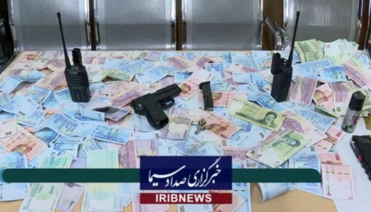 ملکه دستگیر شد!