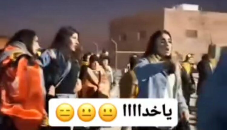 چاقوکشی تماشاچیان زن بازی سپاهان و پرسپولیس