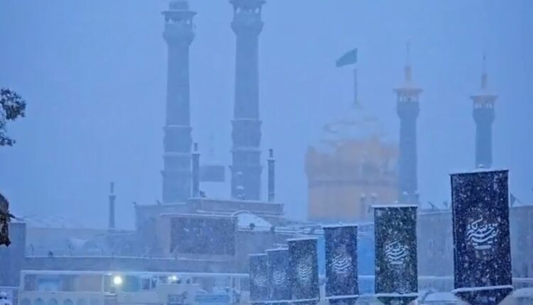 بارش برف در حرم حضرت معصومه(ع)