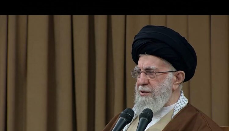 رهبر انقلاب: ابتکار و پیشرفت حد یقف ندارد