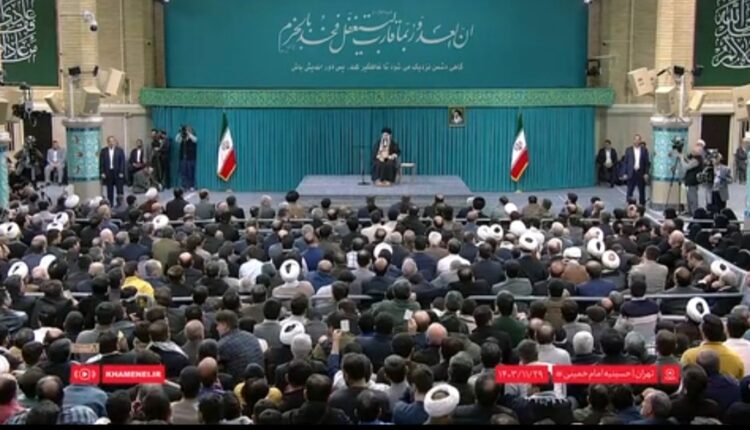 رهبر انقلاب: مردم مشکلاتی دارند و توقعات به حقی دارند