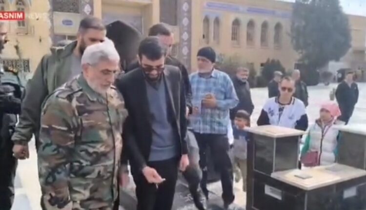 گفت‌وگوی صمیمی مردم با سردار قاآنی