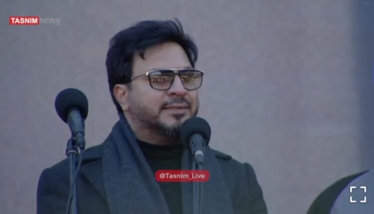 تلاوت قرآن توسط حامد شاکرنژاد در مراسم تشییع شهید نصرالله