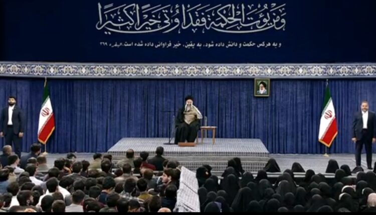 پاسخ رهبر انقلاب درباره شبهه علت ابراز خرسندی ایشان از رای‌ اعتماد مجلس به وزرای دولت چهاردهم