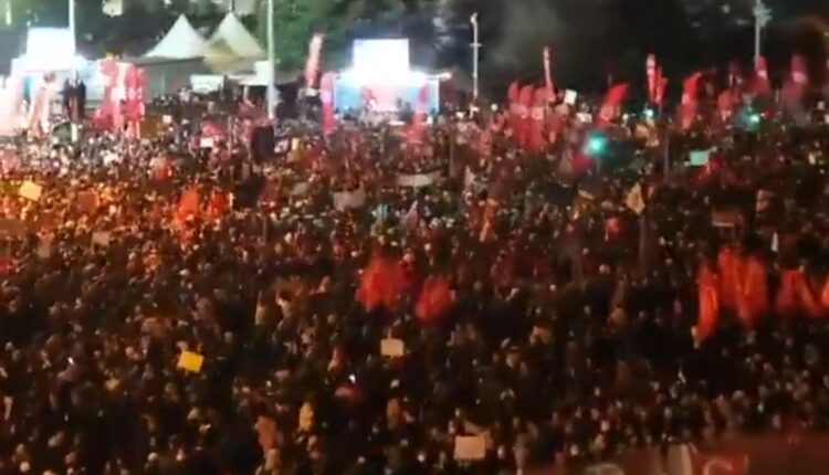 اعتراضات گسترده علیه رجب طیب اردوغان