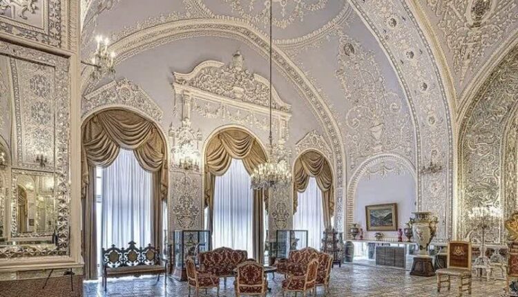 زیبایی کاخ گلستان در مقایسه با بناهای حاشیه خلیج فارس