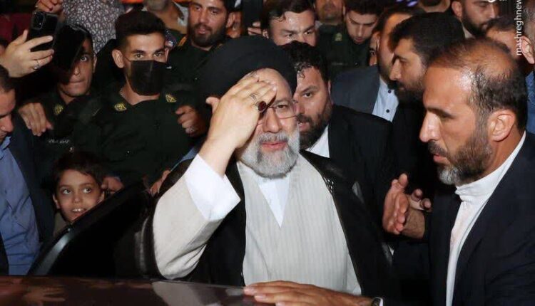 تصاویری از حضور شهیدجمهور در جشن ده کیلومتری غدیر