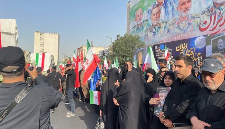 وداع عراقچی با پیکر شهدای اقتدار