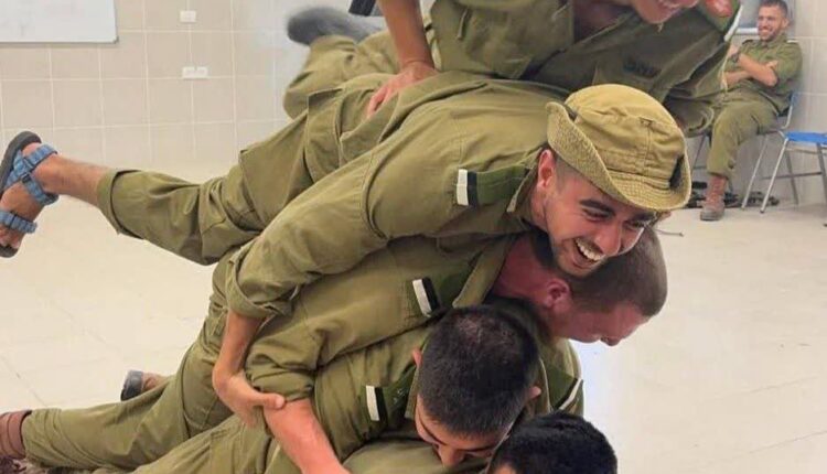 بازداشت ۷ سرباز اسقاطیلی به‌دلیل آزار جنسی و جسمی