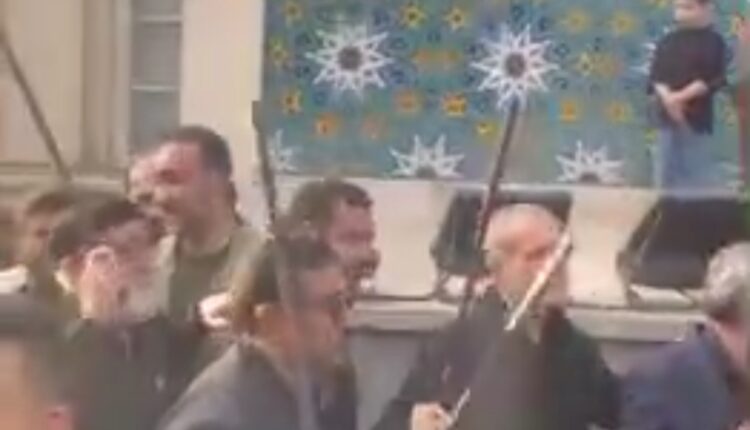 هم‌نوایی رئیس‌جمهور با دسته حسینی
