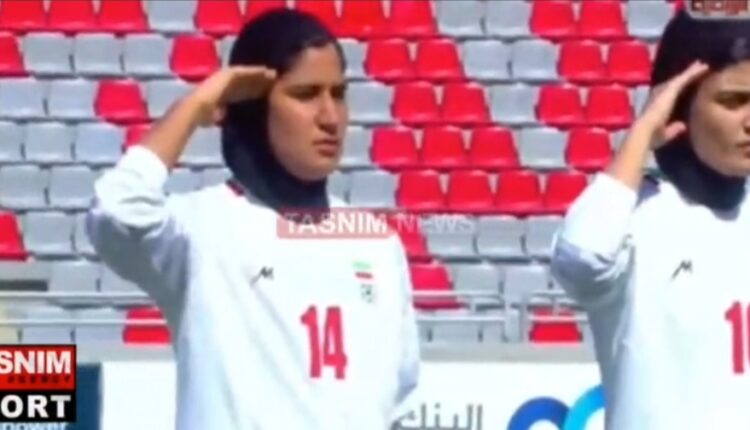 سلام نظامی زنان فوتبالیست ایران