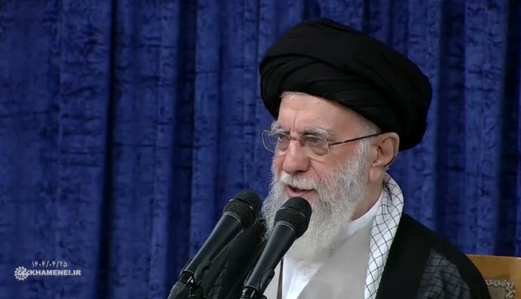 رهبر انقلاب: همه بدانند خدای متعال نصرت را برای ملّت ایران تضمین کرده است