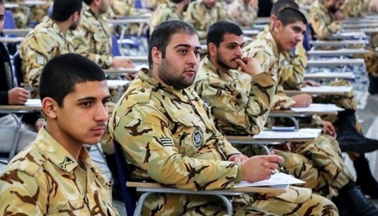 خدمت سربازی اختیاری شد