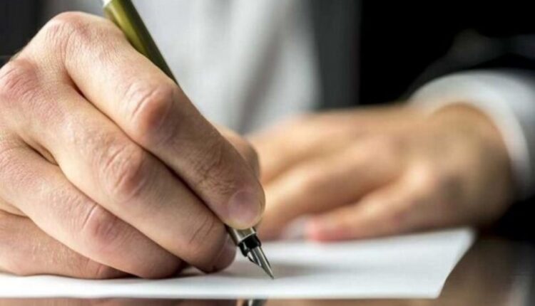حکم آقای وزیر جنجال‌آفرین شد