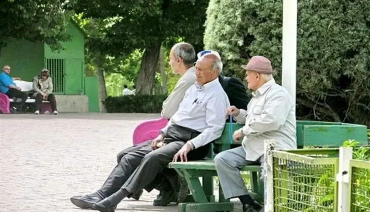بازنشستگان کارت اعتباری ۱۵۰میلیون تومانی می‌گیرند