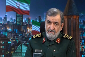 محسن رضایی: ترامپ می‌خواهد جنگ اقتصادی جدیدی راه بیندازد؛ حسابش را خواهیم رسید