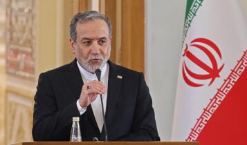 عراقچی: در حال حاضر هیچ مذاکره‌ای با آمریکا نداریم