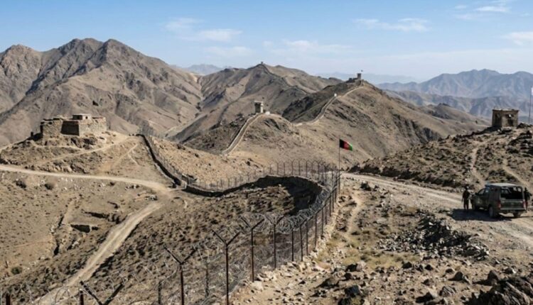 الجزیره: حمله هوایی پاکستان به شرق افغانستان چند کشته و زخمی برجا گذاشت